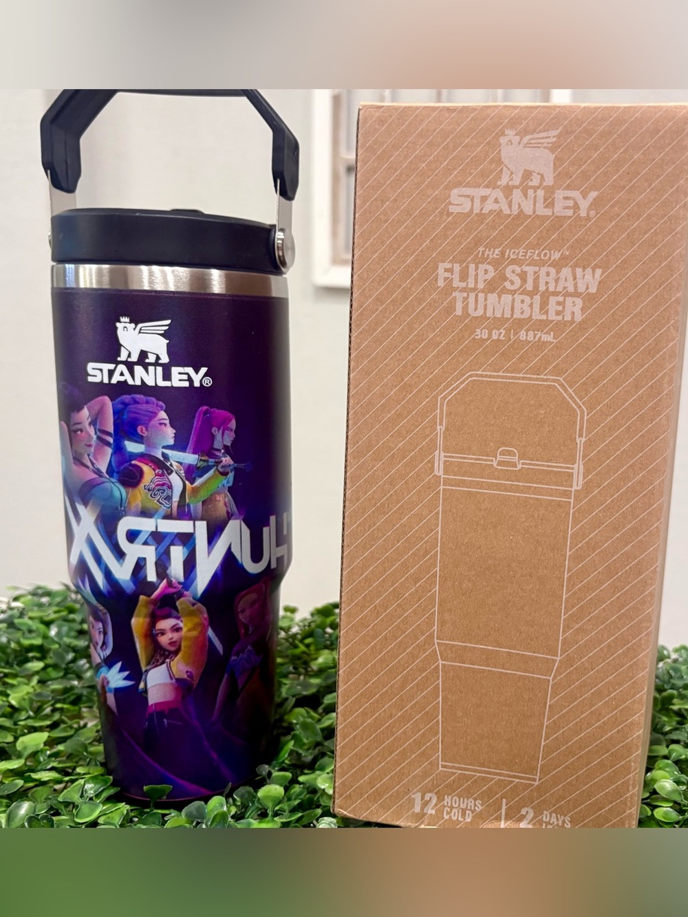 Customized  Stanley w k pop Demond hunter design